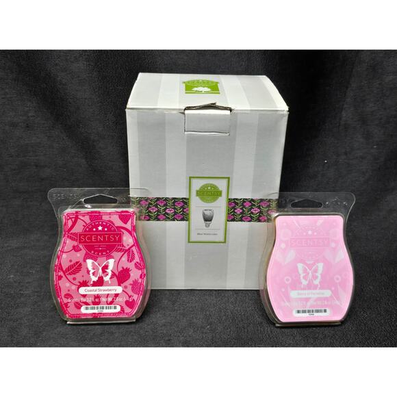 Authentic Scentsy Blue Watercolor Electric Wax Warmer w Berry & Strawberry Melts - Picture 1 of 12